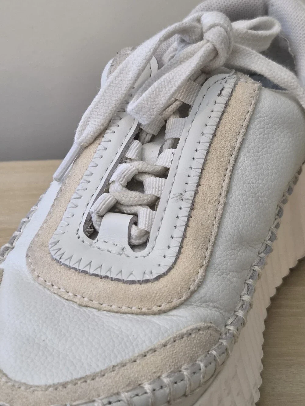N/A stylish white